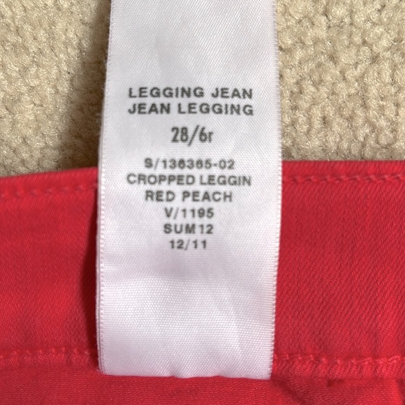 Gap 1969 brand legging Jean in red peach. Size Us 28/6r - Picture 6 of 9